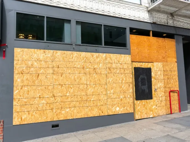 Board Up for Vandalism Row 1 - VersaPro 