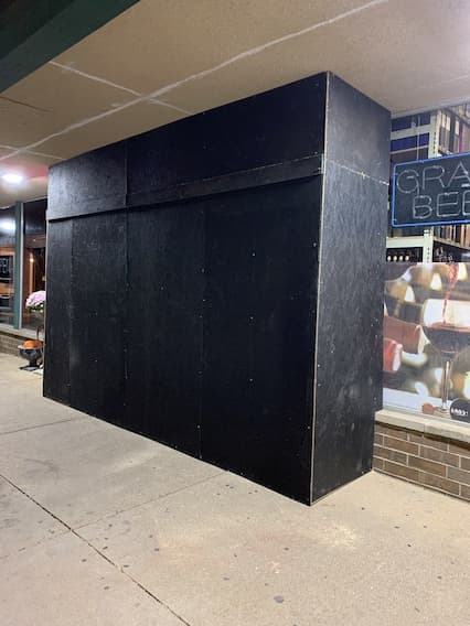 emergency board up huntington woods